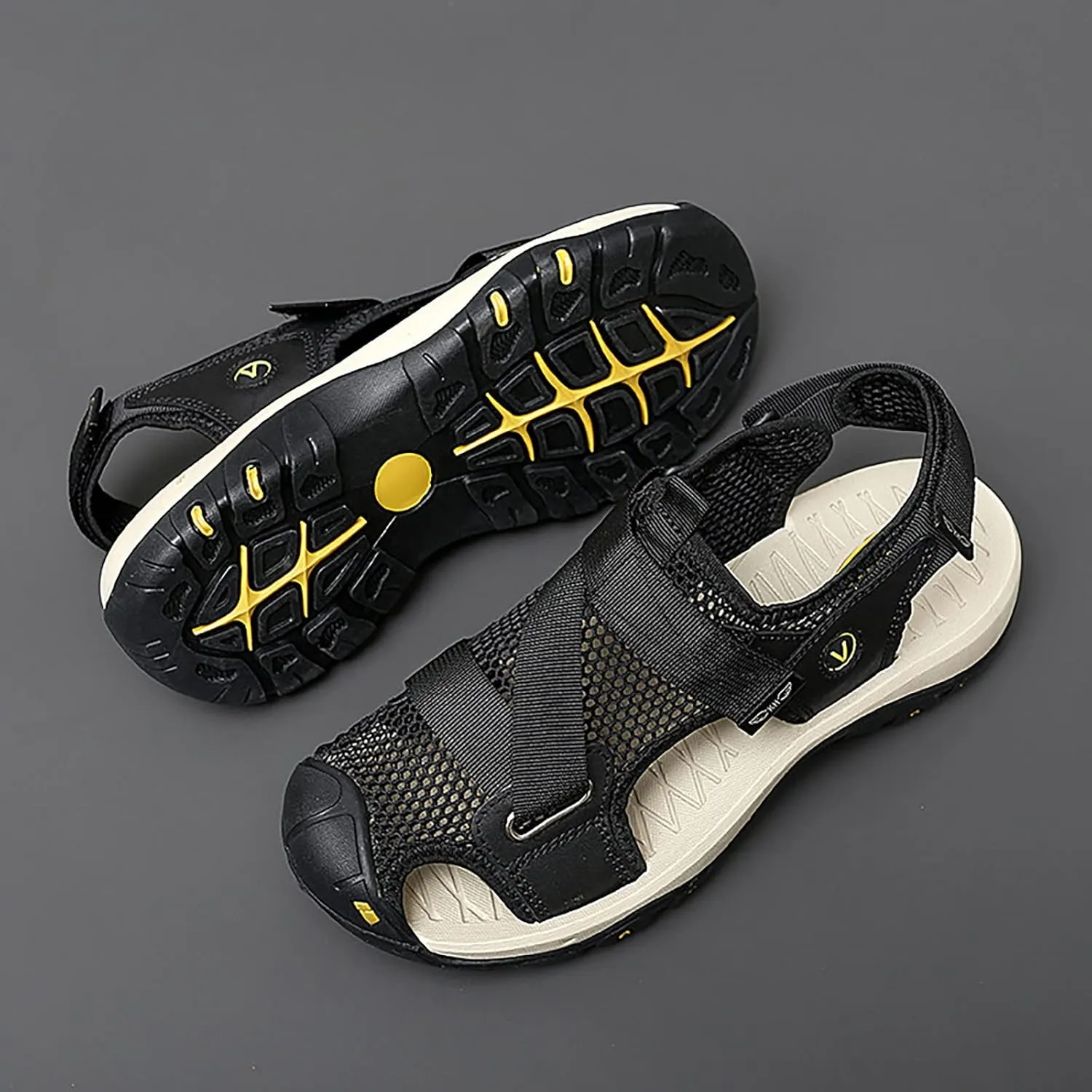 2025 New Andals Men's Breathable Sports Outdoor Beach Shoes Slip Hollow Cowhide Men's Shoes Man Sandal