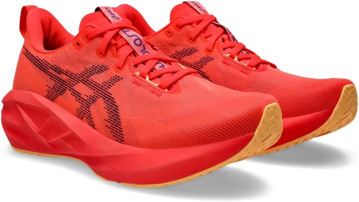 ASICS Men's Novablast 5 Sneaker
