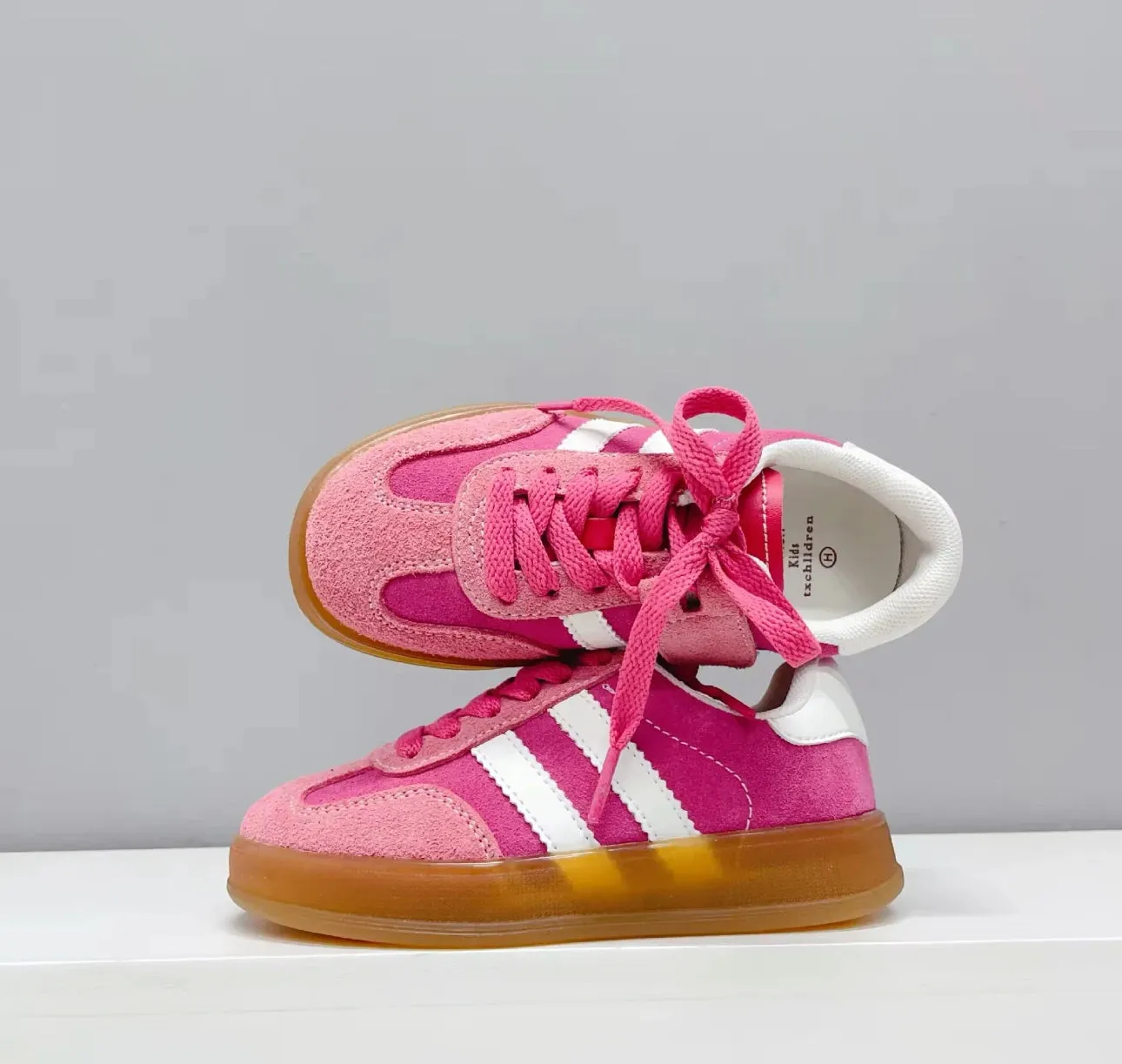 Ava Simpi Casual sneaker for girls