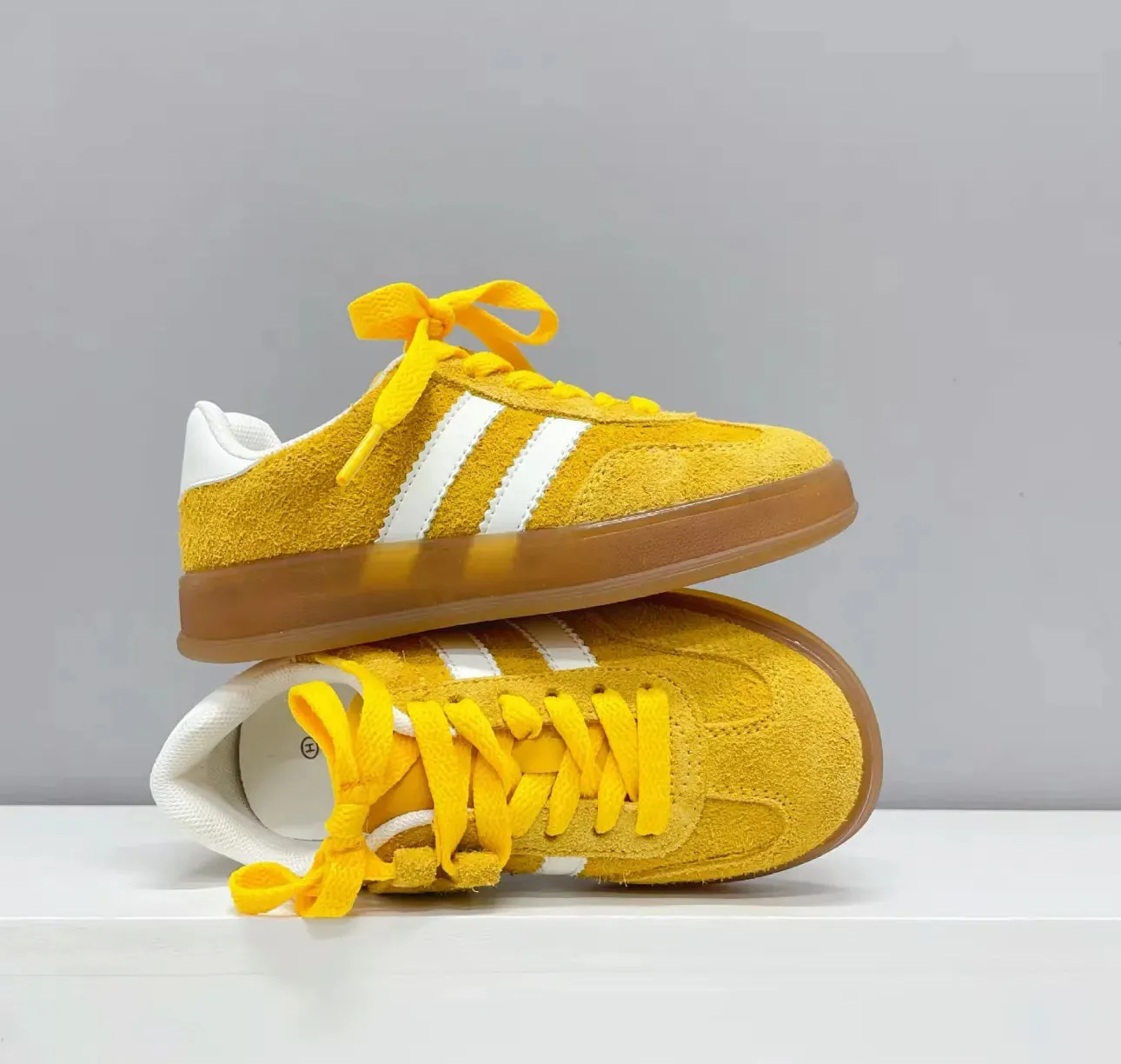 Ava Simpi Casual sneaker for girls