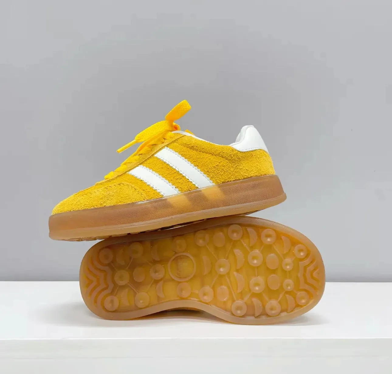 Ava Simpi Casual sneaker for girls