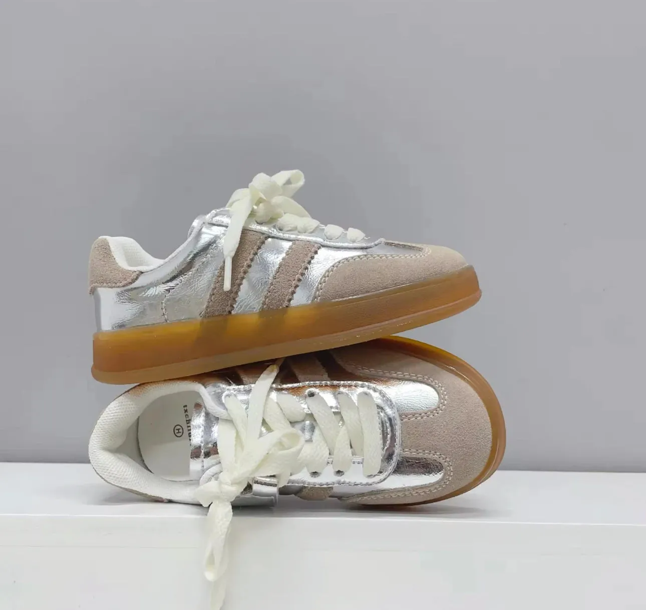 Ava Simpi Casual sneaker for girls