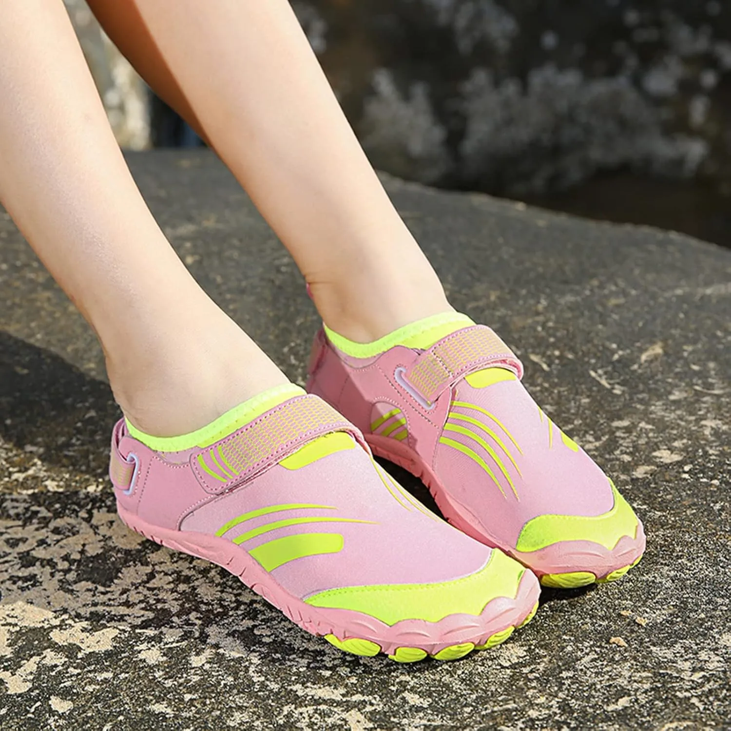 Beach Pool Swim Shoes Men Women Quick Dry Aqua Water Shoes Barefoot Surf Hiking Kayaking Diving Yoga Outdoor Sports Lightweight
