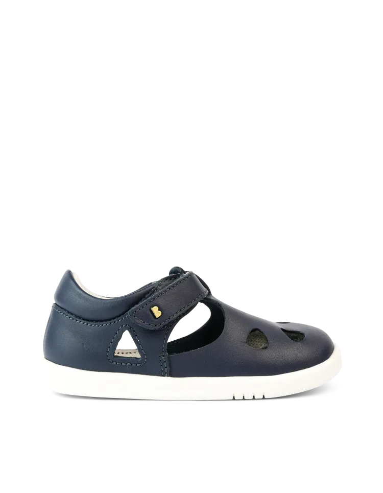 BOBUX IW ZAP SANDAL