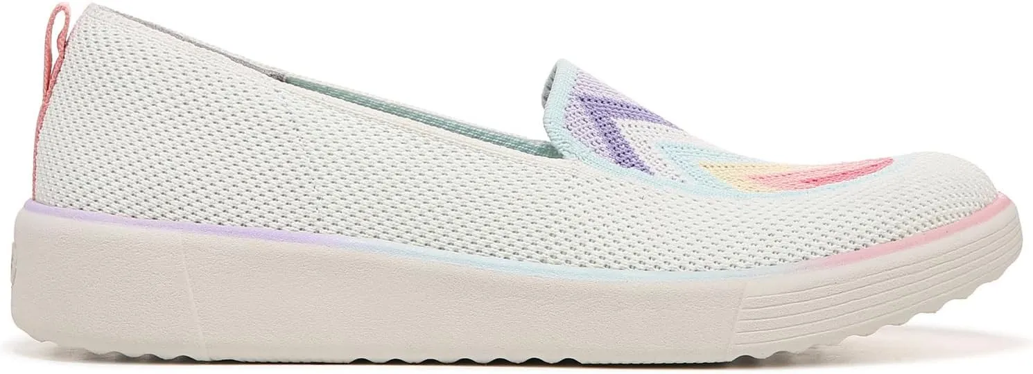 BZees Women's March on Moc Slip-on Loafer