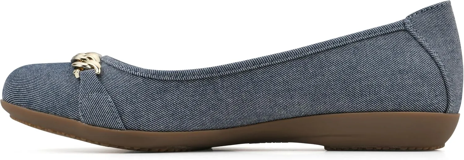 CLIFFS BY WHITE MOUNTAIN Women's Charmed Cushioned Ballet Flat