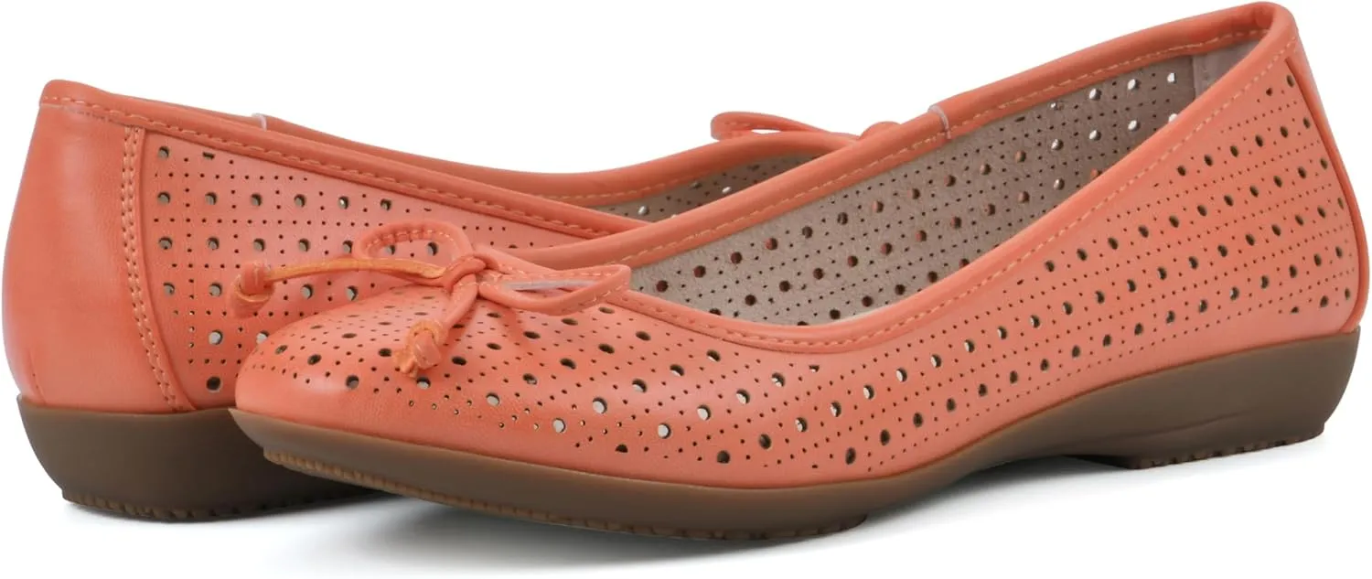CLIFFS BY WHITE MOUNTAIN Women's Cheryl Cushioned Ballet Flat