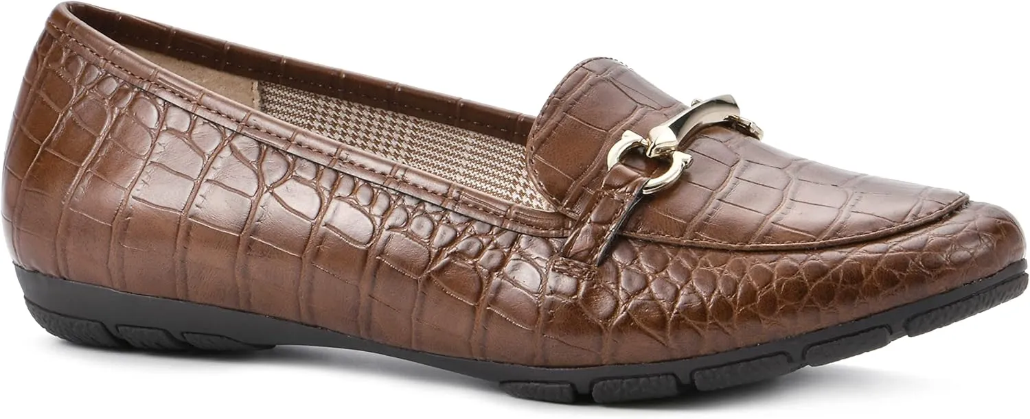 CLIFFS BY WHITE MOUNTAIN Women's Glowing Cushioned Loafer Flat