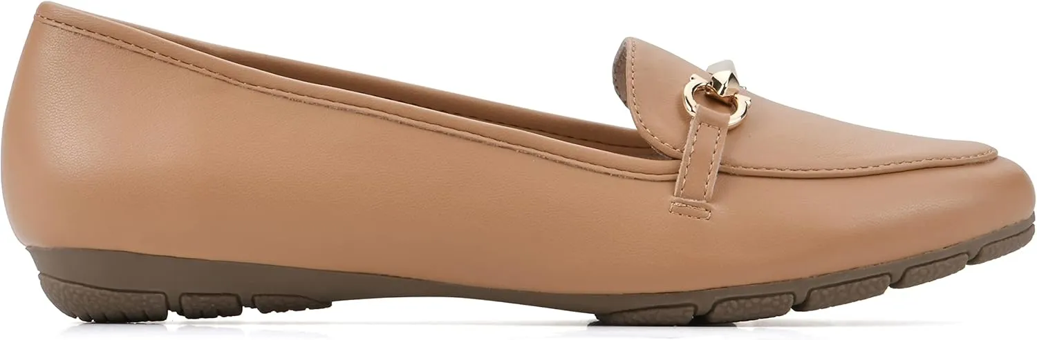 CLIFFS BY WHITE MOUNTAIN Women's Glowing Cushioned Loafer Flat