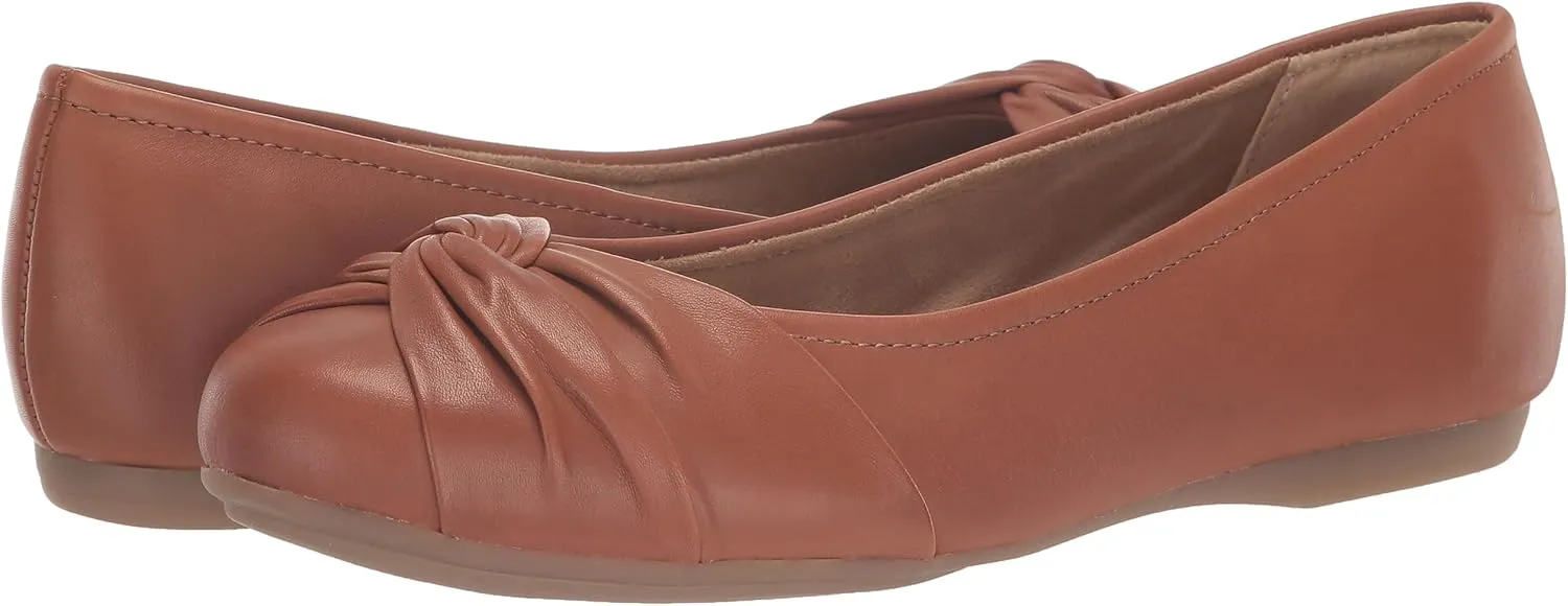 Earth Women's Jacci Ballet Flat