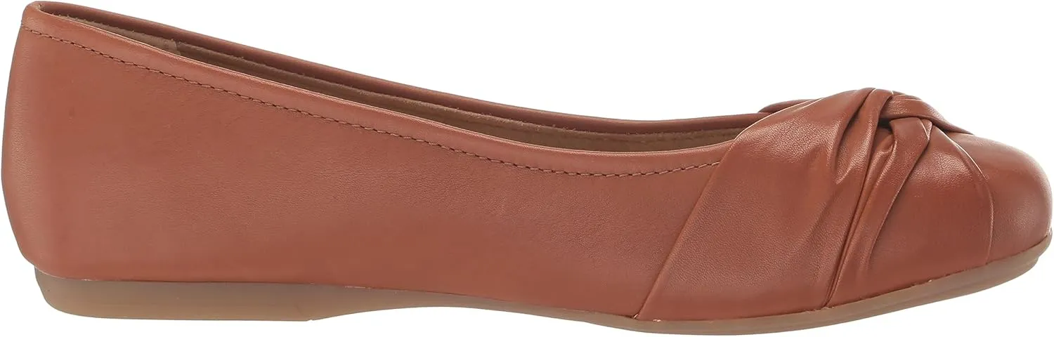 Earth Women's Jacci Ballet Flat