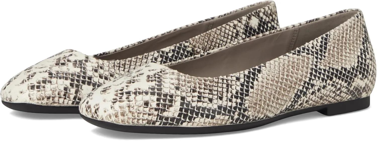 ECCO Women's Margot Plain Toe Ballerina Ballet Flat