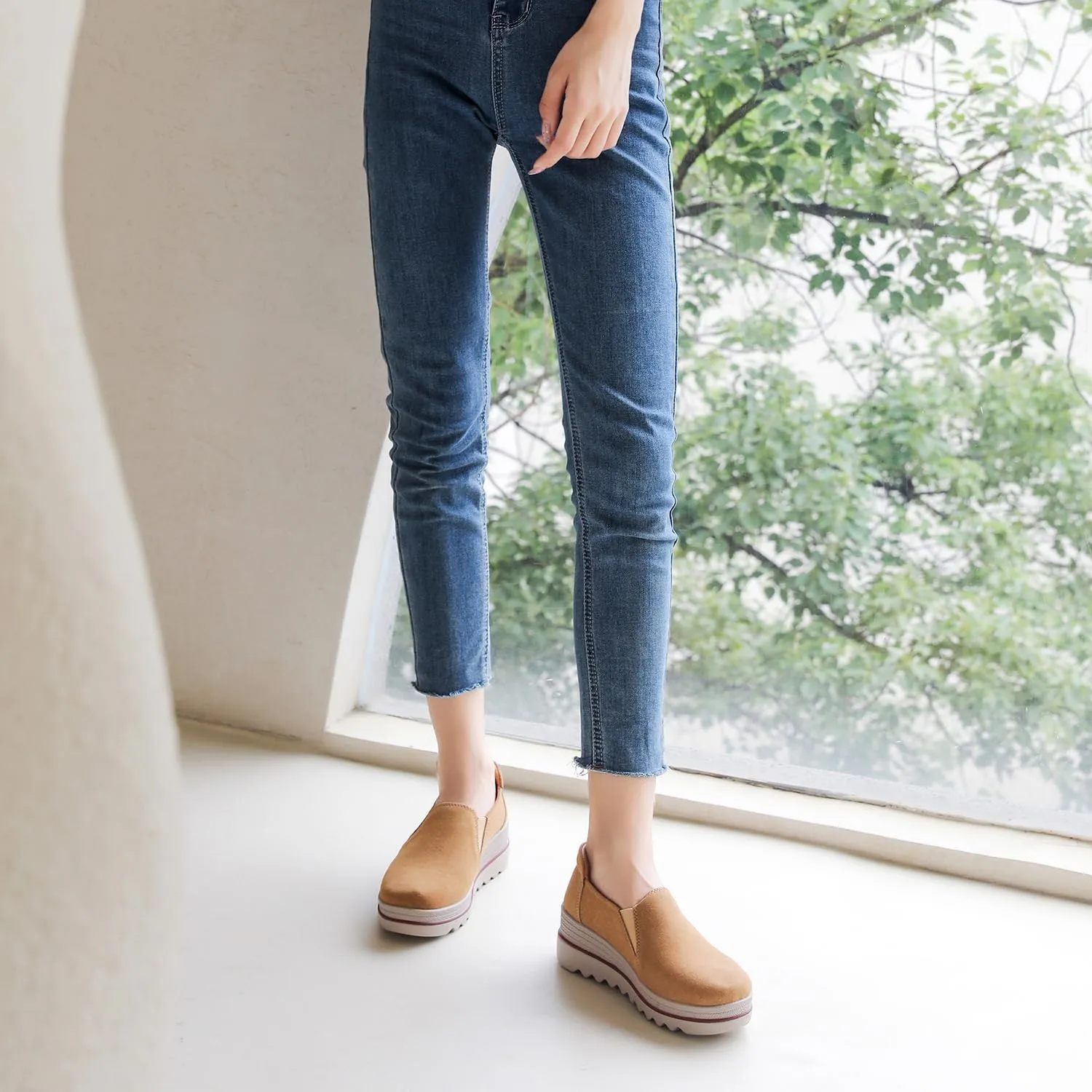 EnllerviiD Women's Platform Loafers Slip-On Comfortable Suede Moccasins Wedge Penny Loafers Thick Soft Platform Lightweight Casual Business Work Shoes