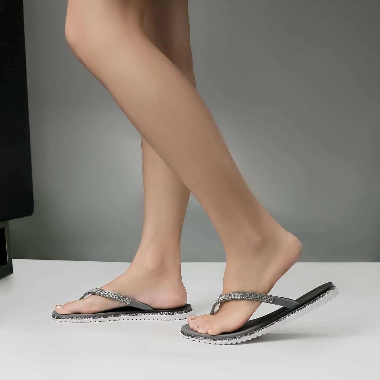 Flip Flops for Women.Comfortable Walking Flat Sandals.Beach Summer Casual Slide Sandals.Fashion Design for Indoor Outdoor