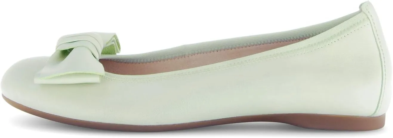 Gabor Women's 64.125 Loafer Flat