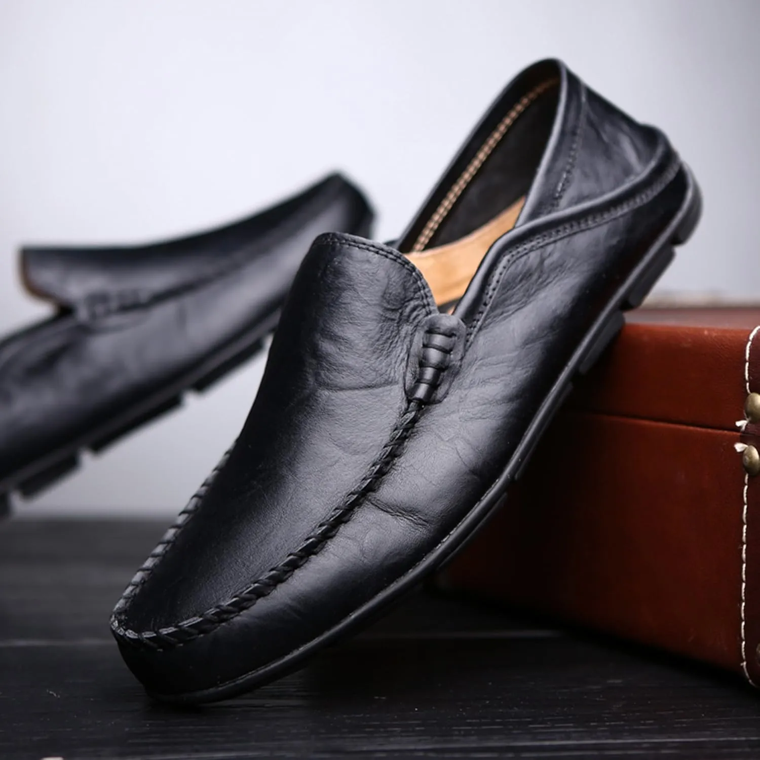 Go Tour Men's Premium Genuine Leather Casual Slip on Loafers Breathable Driving Shoes Fashion Slipper