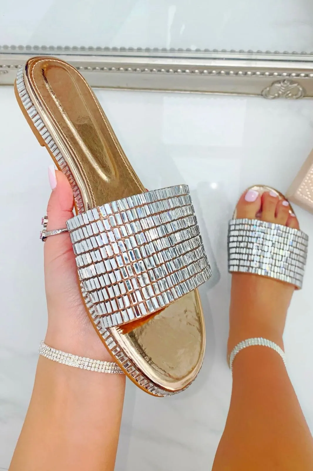 GOLD SPARKLY SLIP ON SLIPPERS SLIDERS