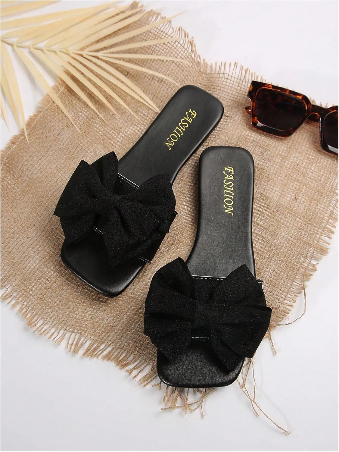 GORGLITTER Women's Bow Flat Sandals White Sandals Open Toe Slip On Slides Shoes