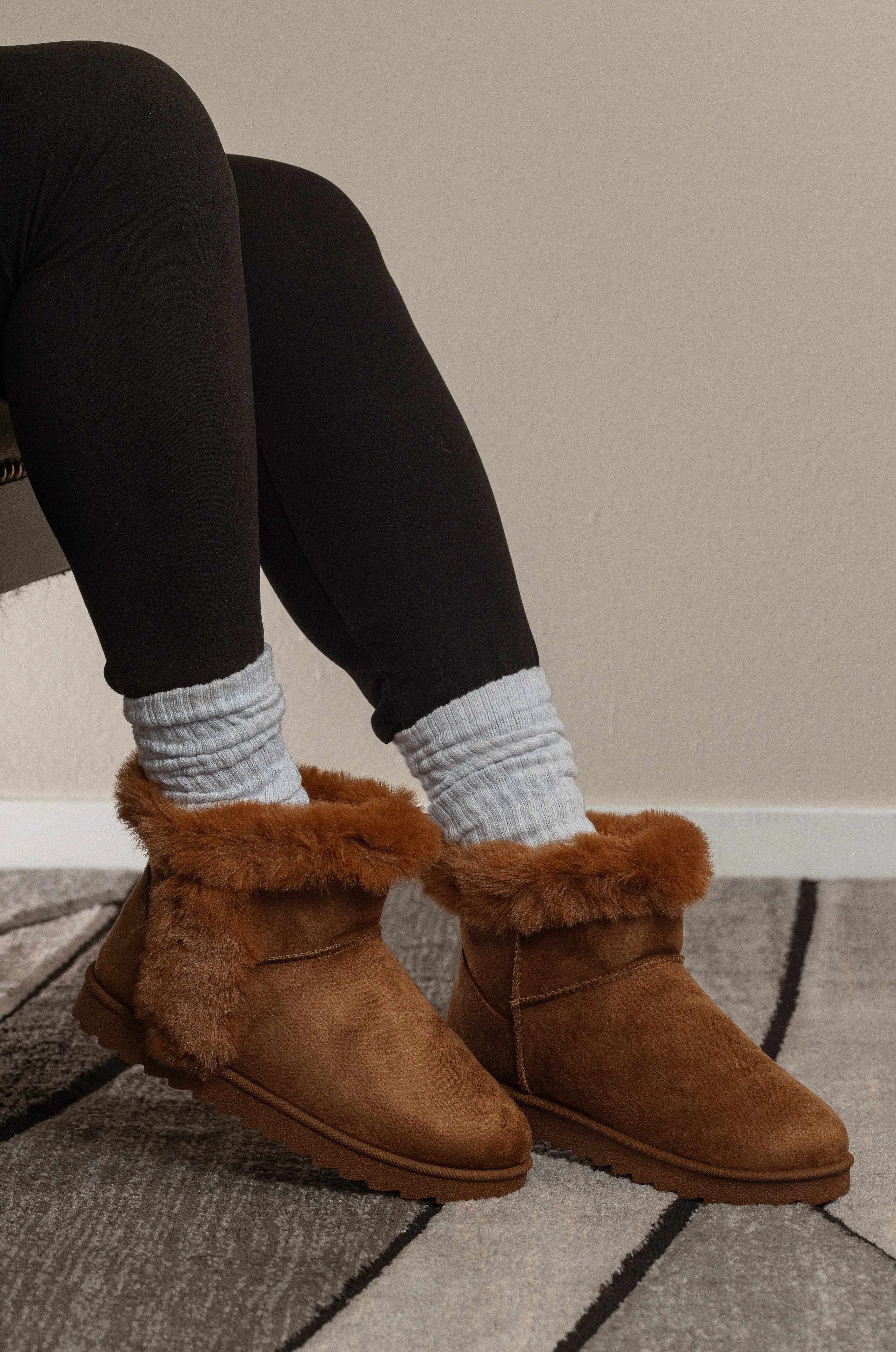 Grizly - Women's Platform Booties, Slip-On Style & Faux Fur Accents, Perfect for Cold Weather Comfort