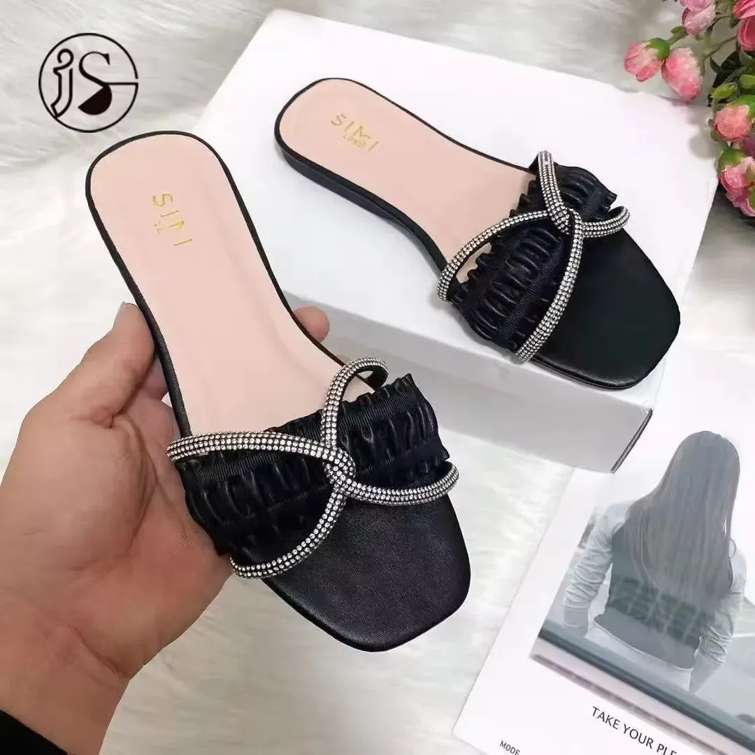 Ladies summer casual sandals outdoor flat bottom anti slip fashion sandals luxury design sandals