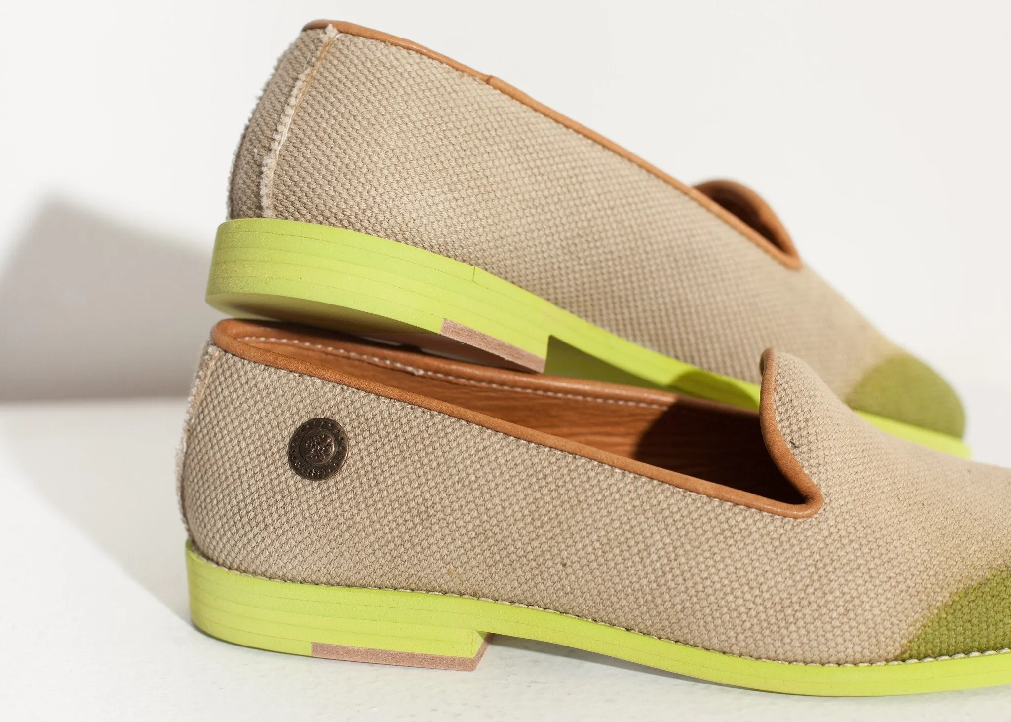 Lime End-to-end encryption Wingtip Loafer in Plug-and-play