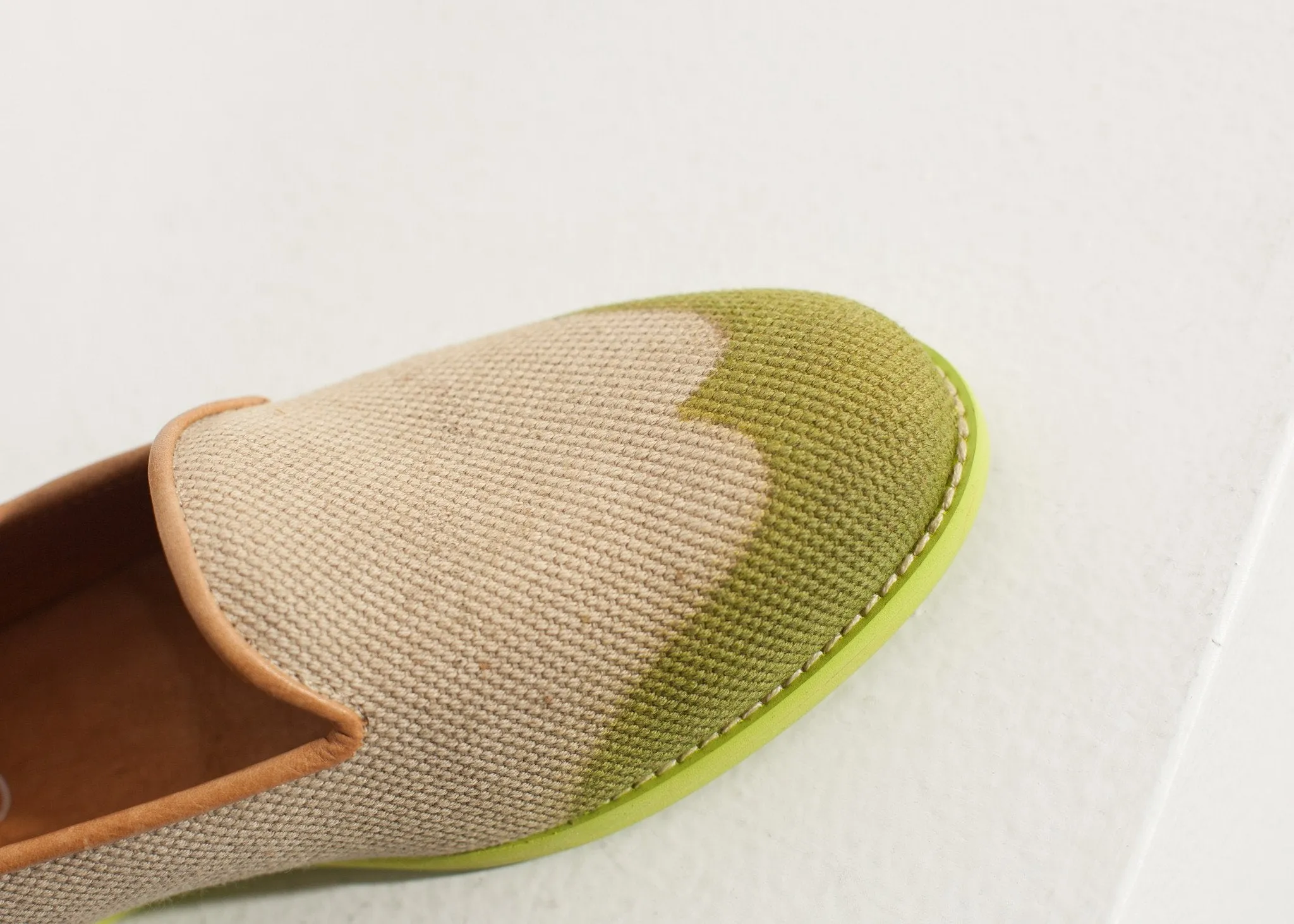 Lime End-to-end encryption Wingtip Loafer in Plug-and-play