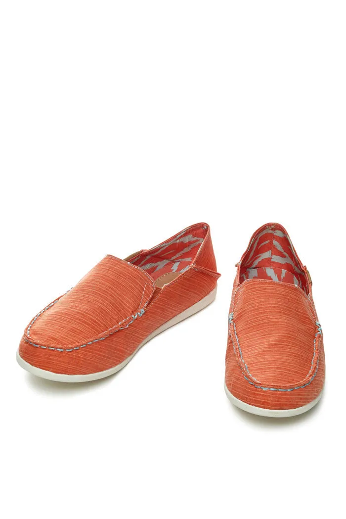 Lizzie Flat in Coral
