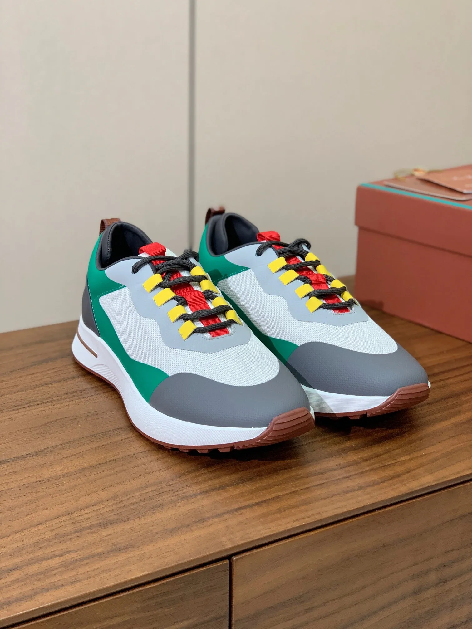 LP Week-End Walk Sneaker In Colorful Mesh Fabric  984404