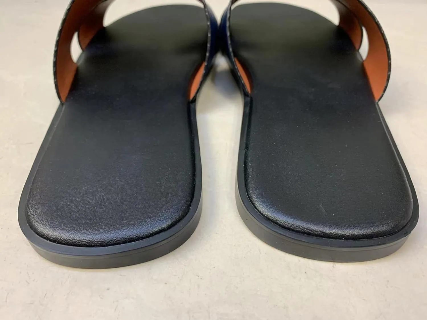 Mengchengying Mens Casual Comfortable Lightweight Fashion Genuine Leather Slip Slide Indoor and Outdoor Open Sandal Anti Slip Cushion Support