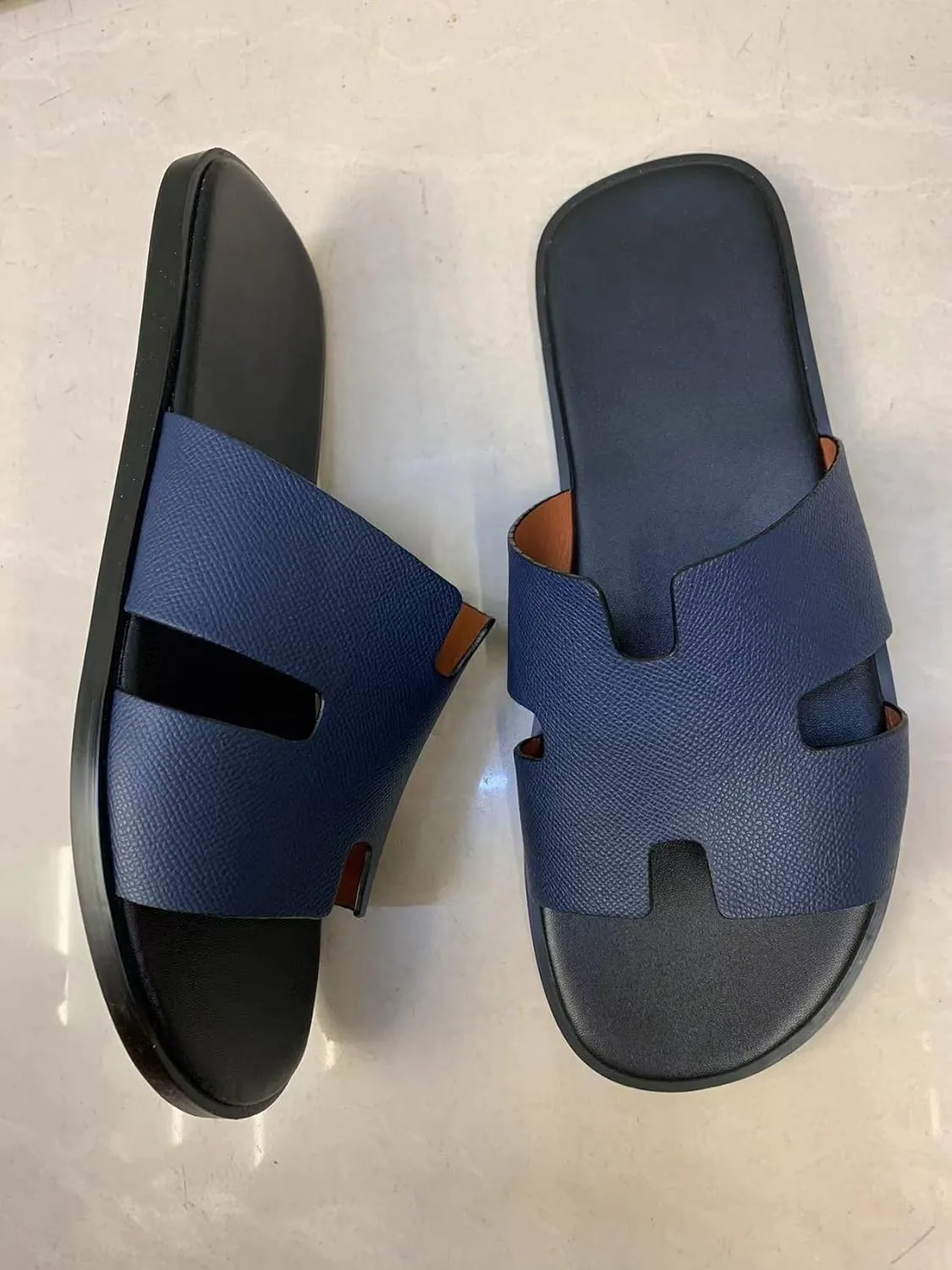 Mengchengying Mens Casual Comfortable Lightweight Fashion Genuine Leather Slip Slide Indoor and Outdoor Open Sandal Anti Slip Cushion Support