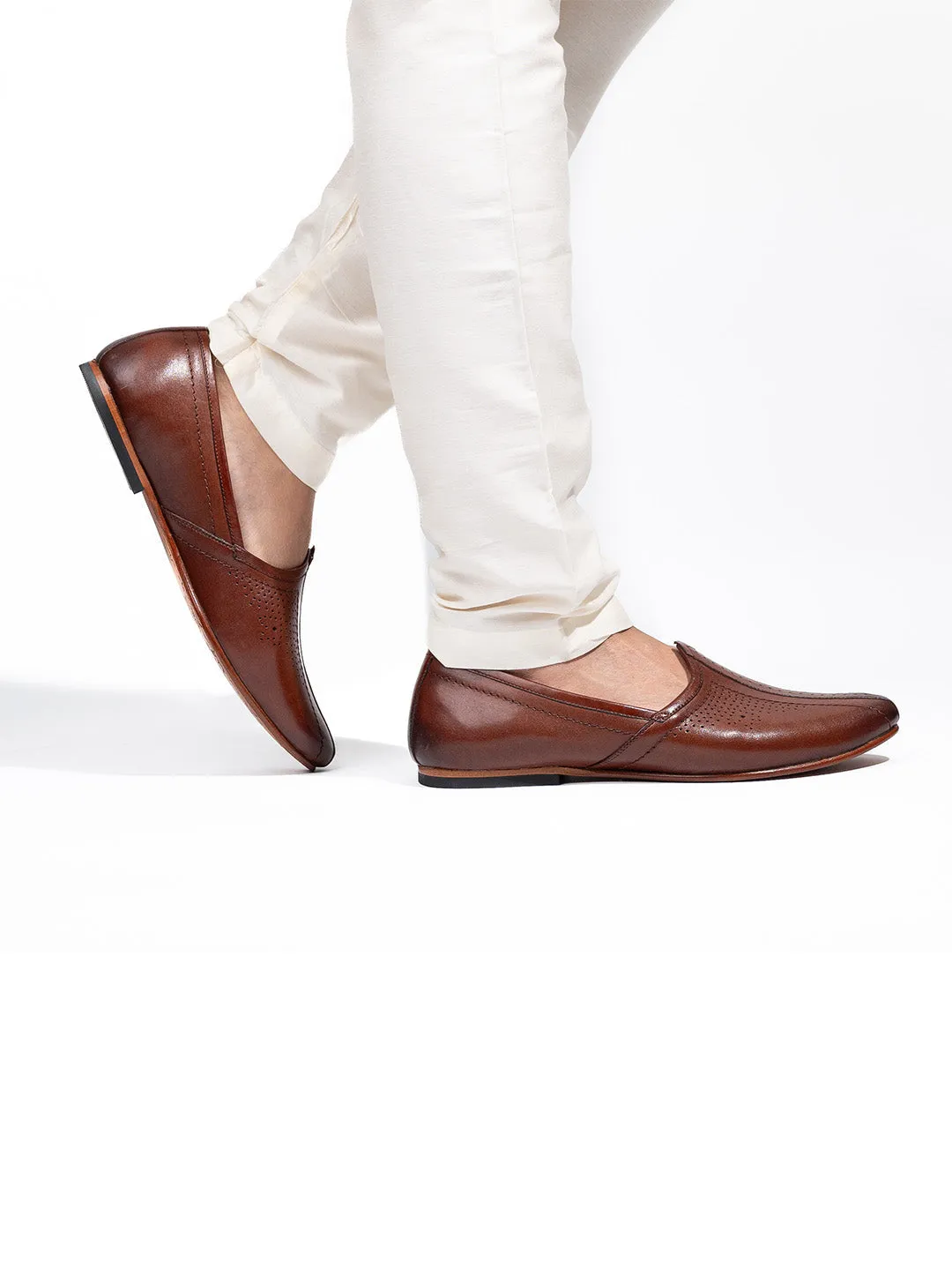 Men's Cherry Leather Handmade Ethnic Juti