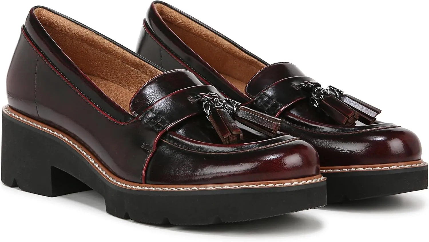 Naturalizer Women's Committed Loafer