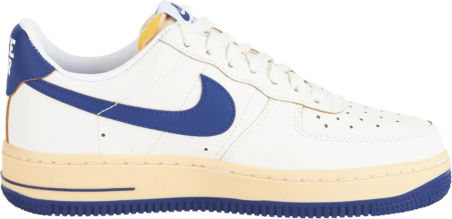 Nike Women's Sneaker