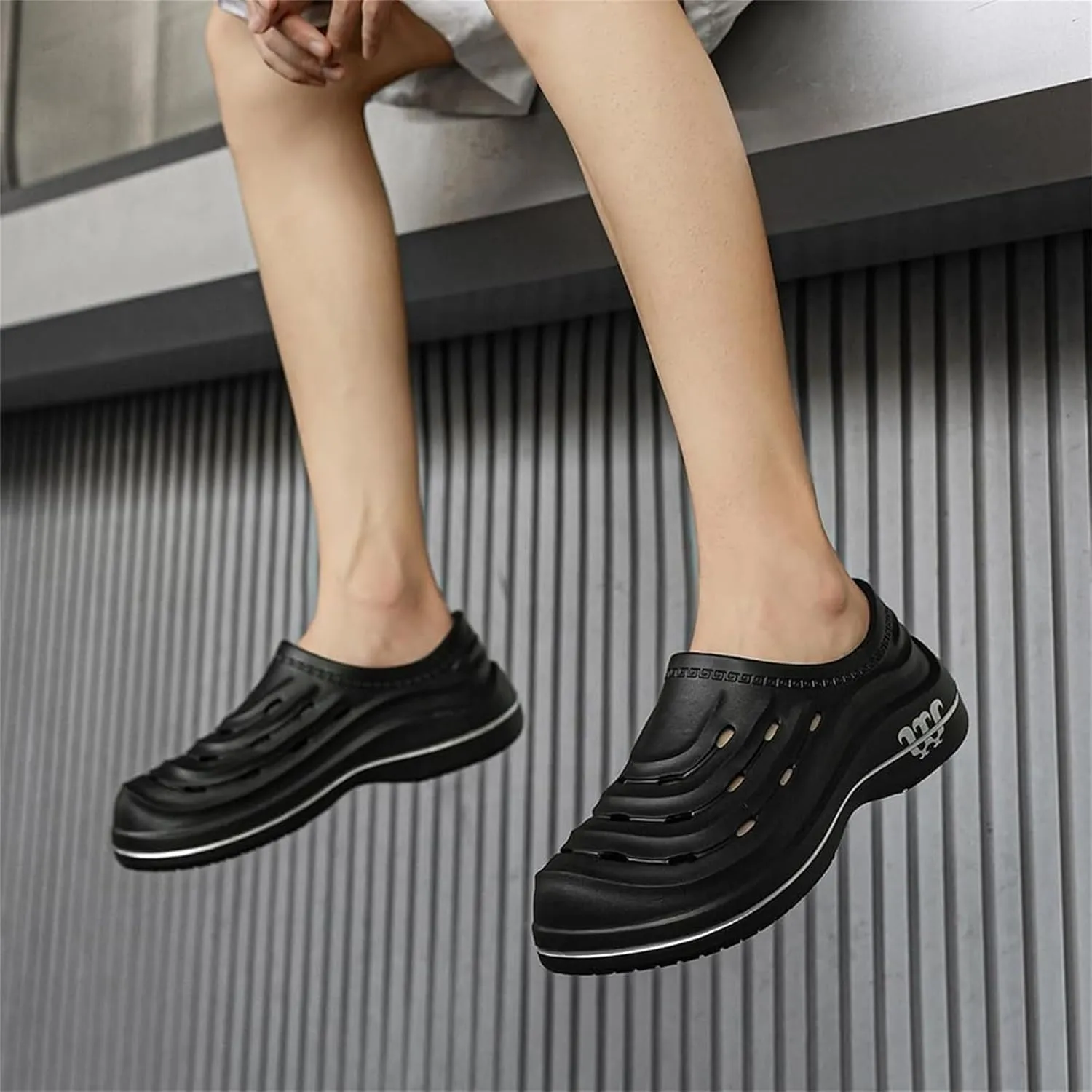 Non Slip Work Shoes Women Armadillo Shoe for Women Armadillo Clogs for Nurses Slip Resistant Shoe Lightweight Comfortable Restaurant Food Service Footwear Unisex Waterproof Garden Sneaker Soft Outdoor
