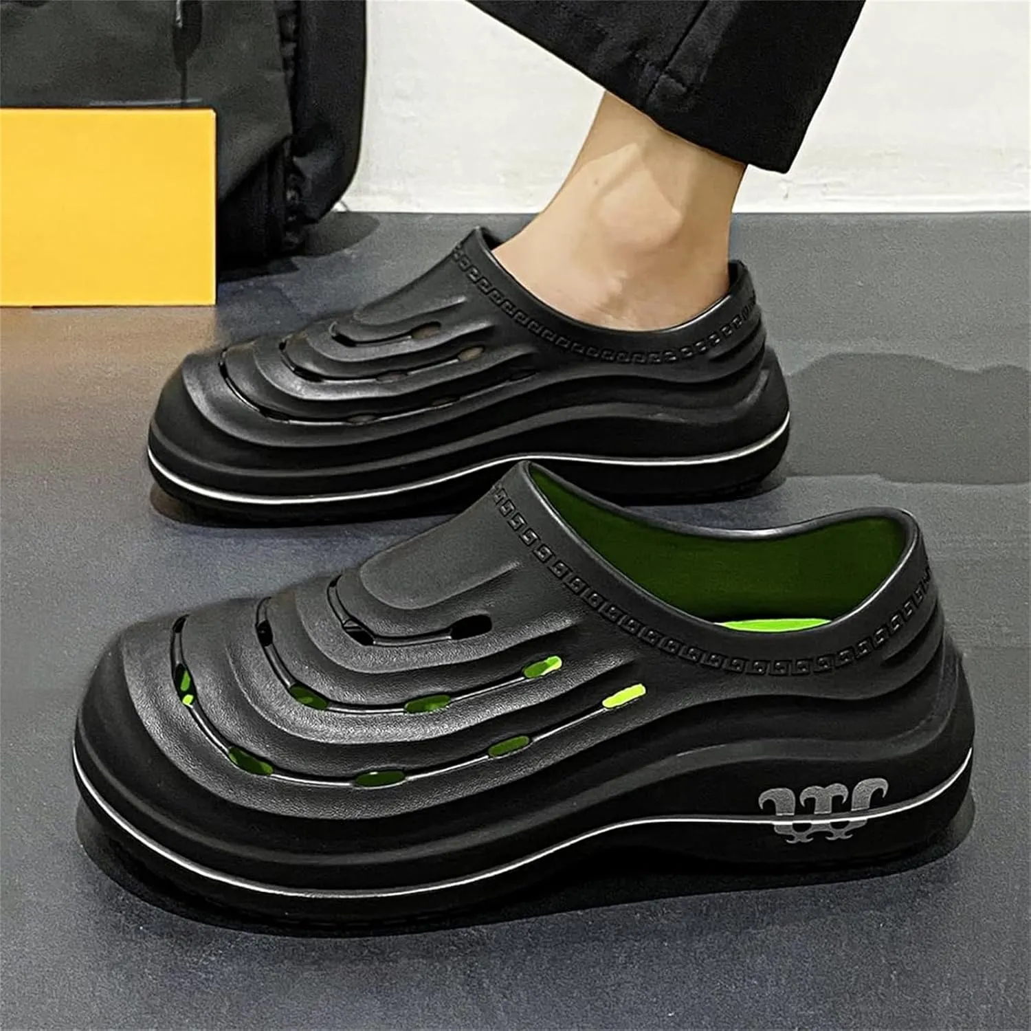 Non Slip Work Shoes Women Armadillo Shoe for Women Armadillo Clogs for Nurses Slip Resistant Shoe Lightweight Comfortable Restaurant Food Service Footwear Unisex Waterproof Garden Sneaker Soft Outdoor
