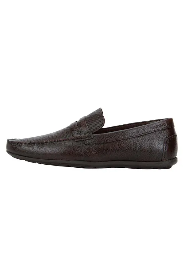 RedTape Men Black Slip On Shoes