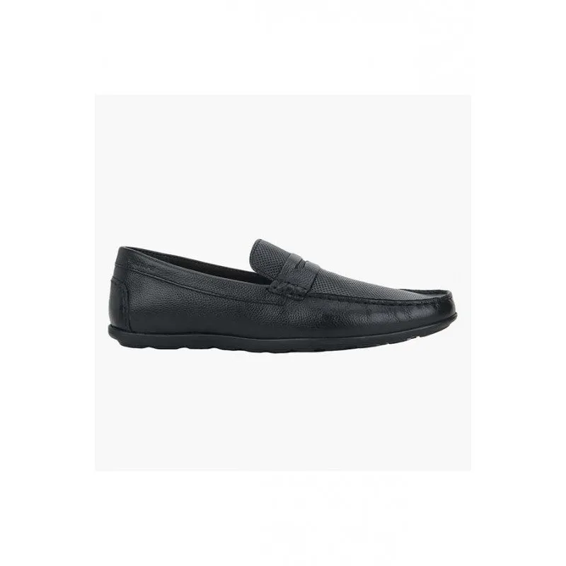 RedTape Men Black Slip On Shoes