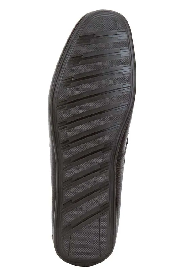 RedTape Men Black Slip On Shoes
