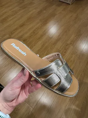 Refresh Gold Metallic Slider
