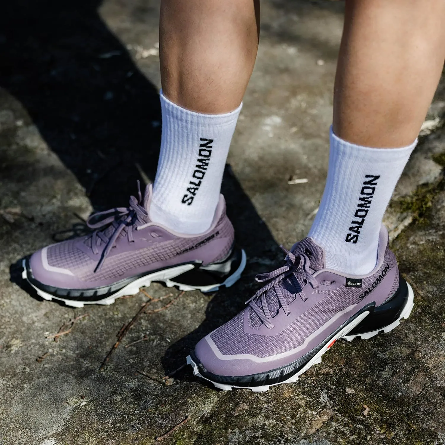 Salomon Women's ALPHACROSS 5 GORE-TEX Trail Running Shoe