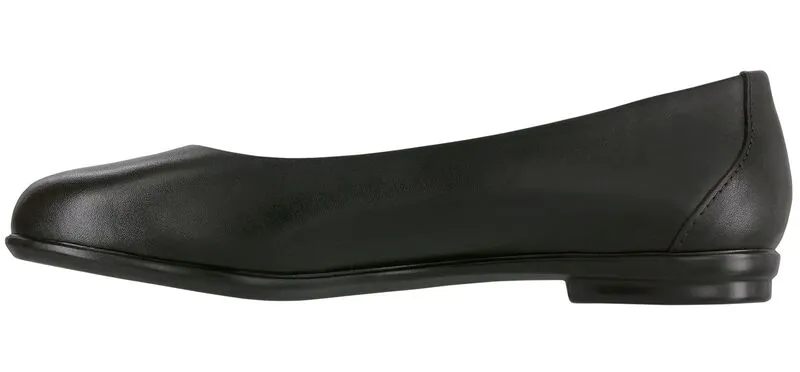 Scenic Ballet Flat