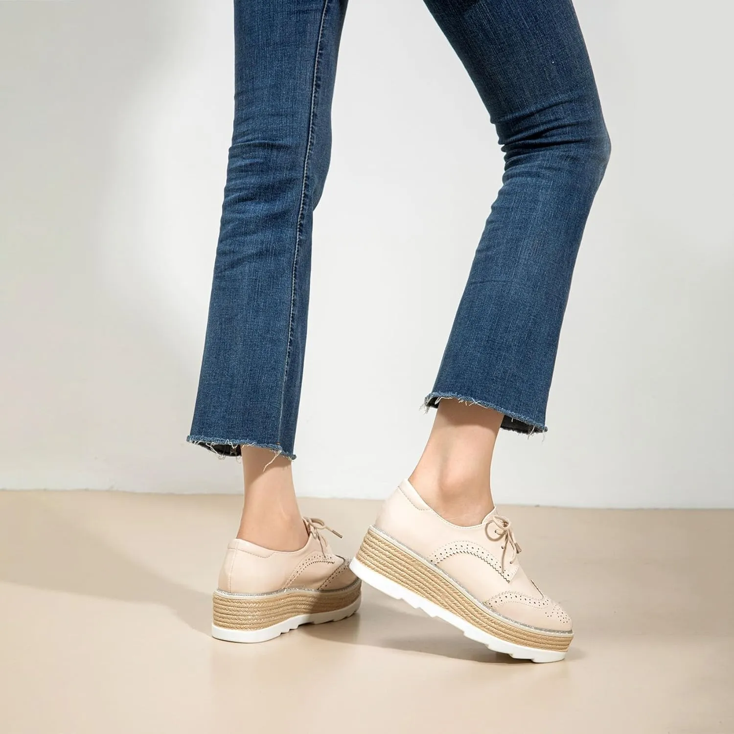 SHEMEE Women's Platform Heels Wedge Lace Up Oxfords Pumps Retro Wingtip High Heels Round Toe British Style Brogues Leisure Sneaker Shoes