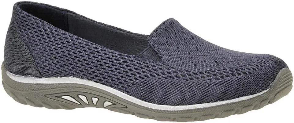 Skechers Women's Reggae Fest-Willows Loafer Flat