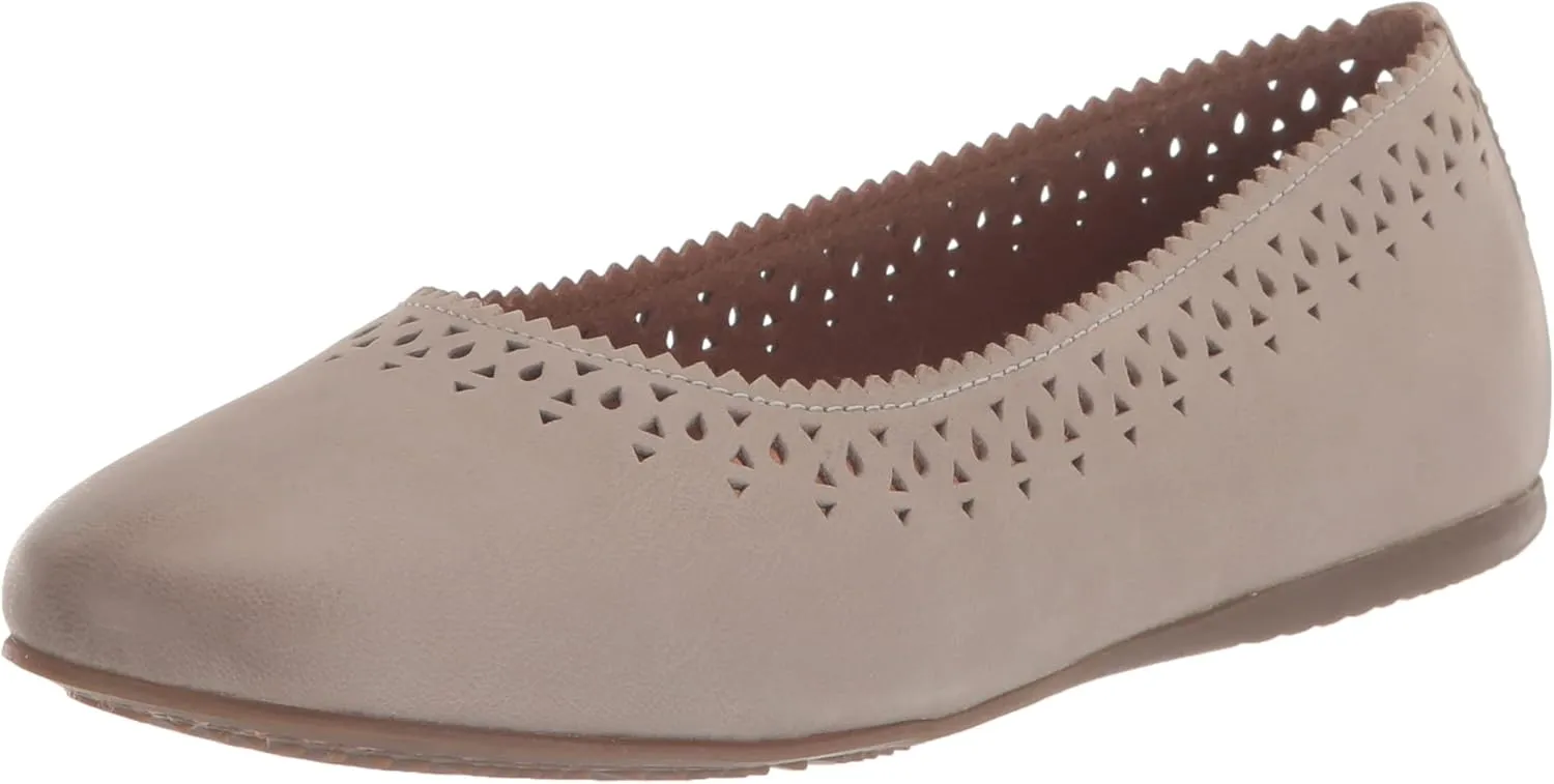 SoftWalk Women's Ballet Flat