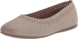 SoftWalk Women's Ballet Flat