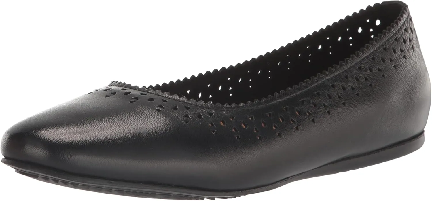 SoftWalk Women's Ballet Flat