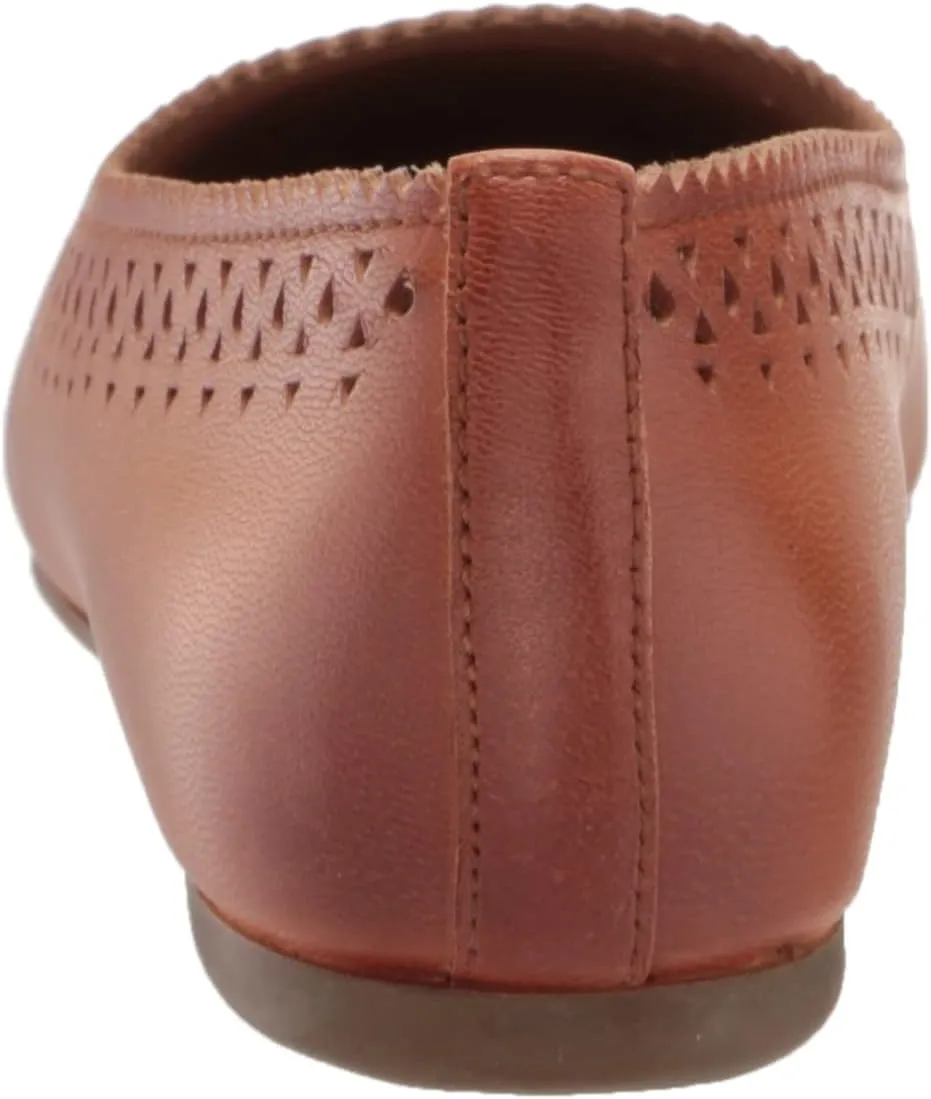 SoftWalk Women's Ballet Flat