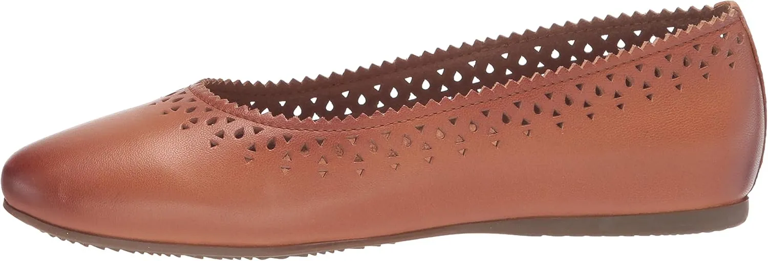 SoftWalk Women's Ballet Flat