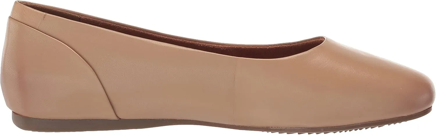 SoftWalk Women's Shiraz Ballet Flat
