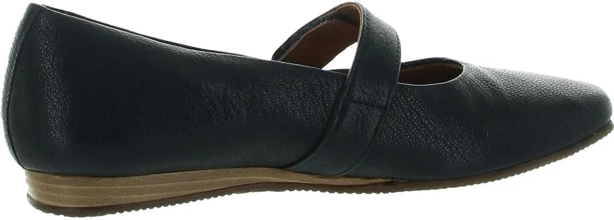 SoftWalk Women's Valdivia Mary Jane Flat